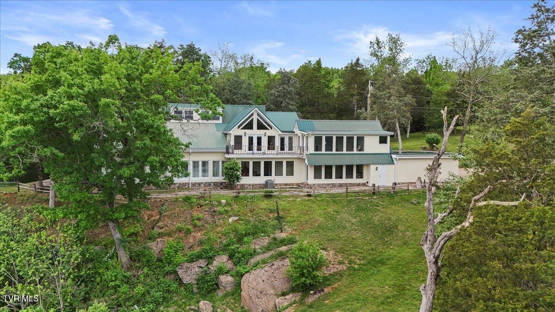 Photo #5: 651 Rangewood Road