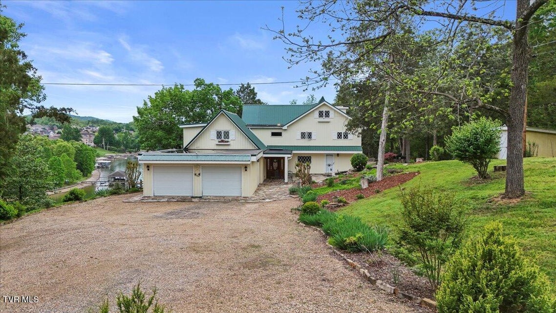 Photo #3: 651 Rangewood Road