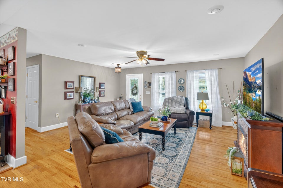 Photo #5: 1109 Greenlee Drive