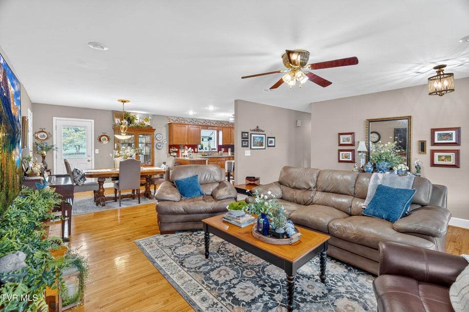 Photo #4: 1109 Greenlee Drive