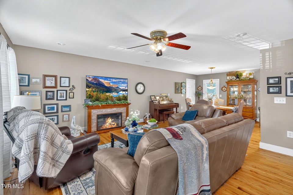 Photo #6: 1109 Greenlee Drive