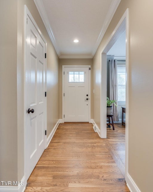 Photo #6: 515 Ravenwood Drive