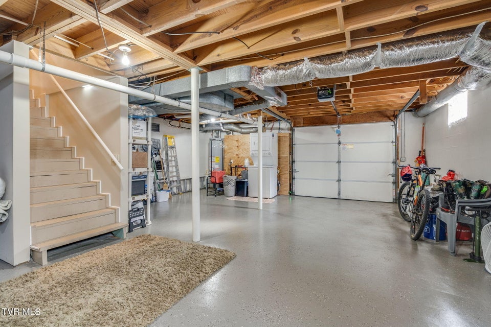 Photo #25: 515 Ravenwood Drive