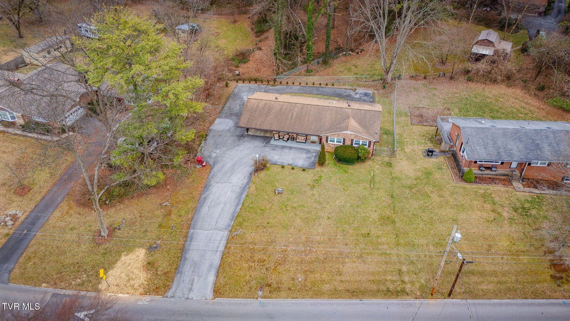 Photo #36: 515 Ravenwood Drive