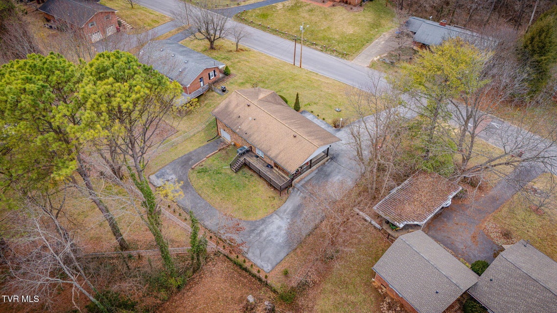 Photo #38: 515 Ravenwood Drive