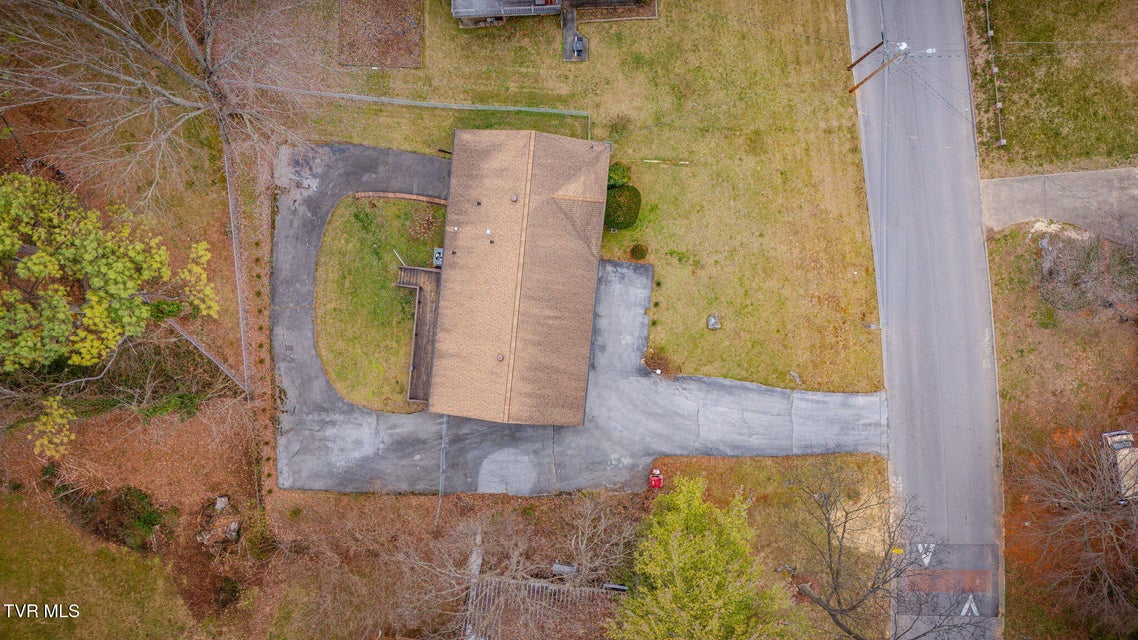 Photo #40: 515 Ravenwood Drive