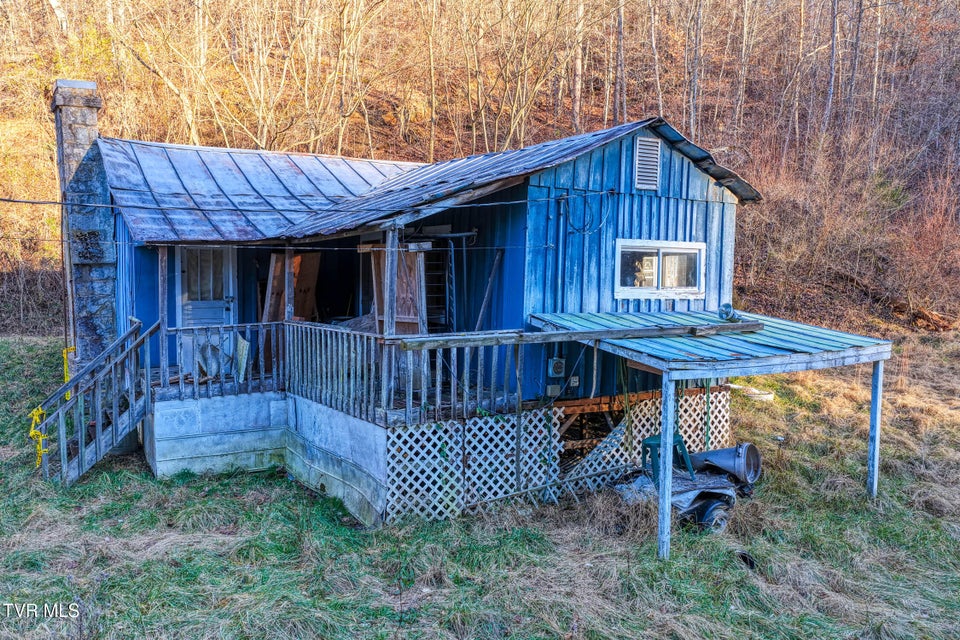 Photo #8: 1028 Pumpkin Valley Road