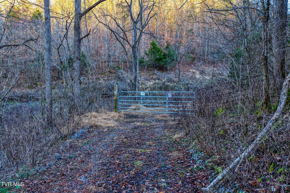 Photo #35: 1028 Pumpkin Valley Road