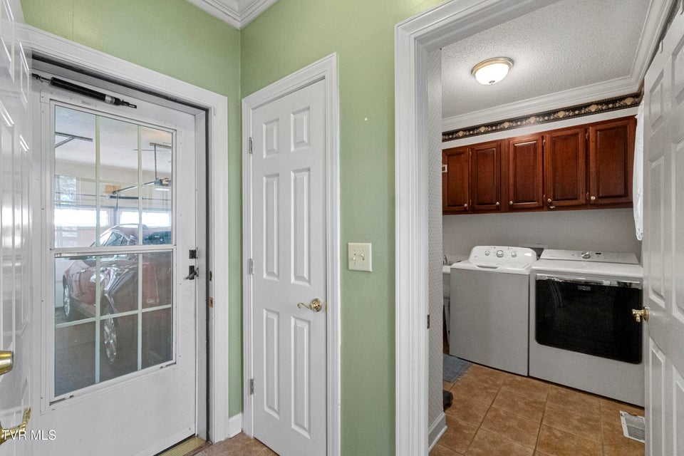 Photo #28: 133 Magnolia Drive