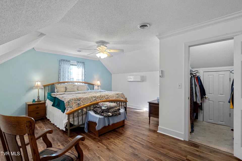 Photo #40: 133 Magnolia Drive