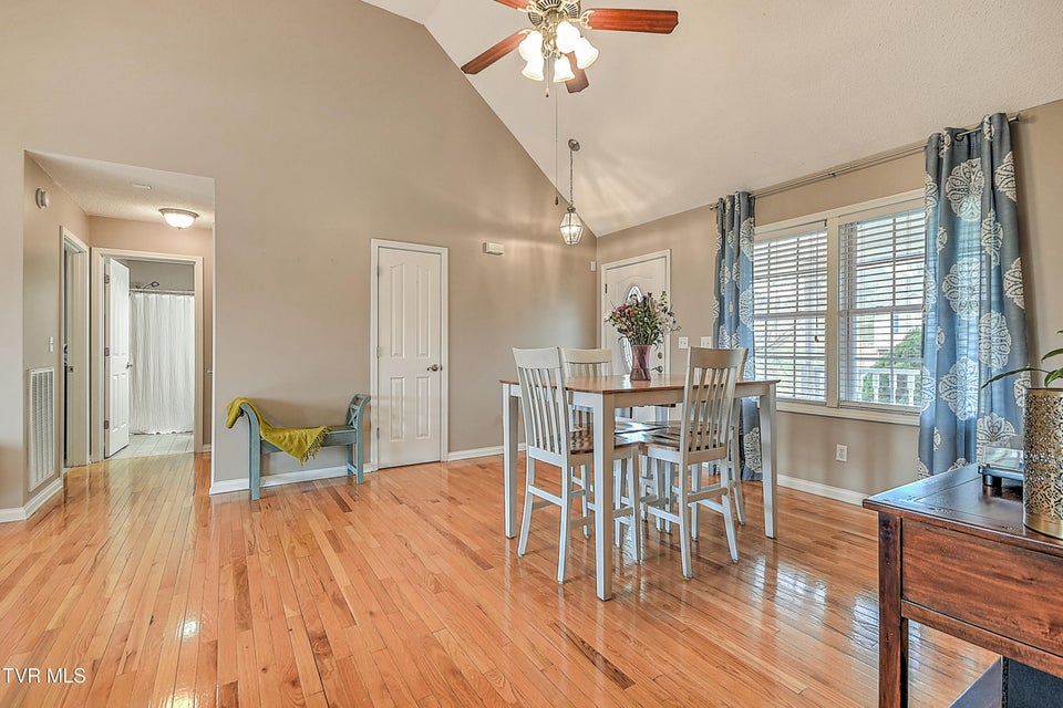 Photo #4: 444 Alfalfa Lane