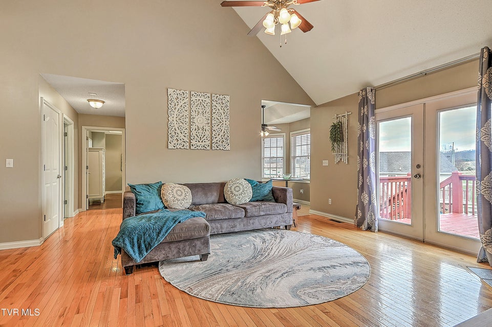 Photo #2: 444 Alfalfa Lane