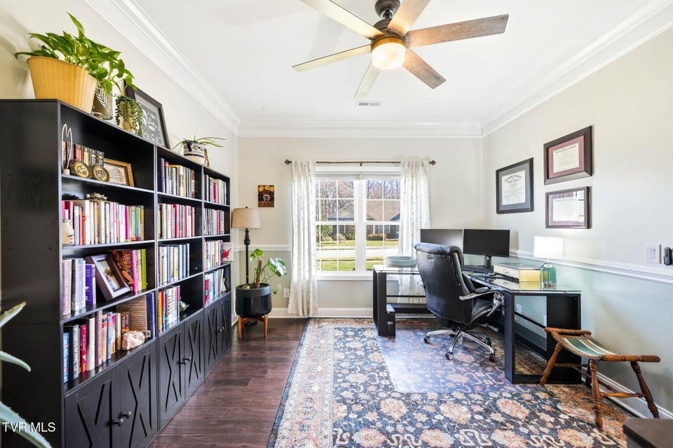 Photo #16: 241 Laurel Canyon