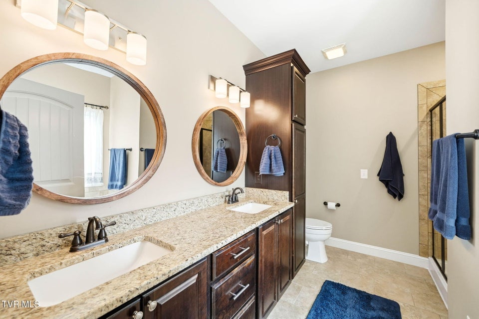 Photo #22: 241 Laurel Canyon