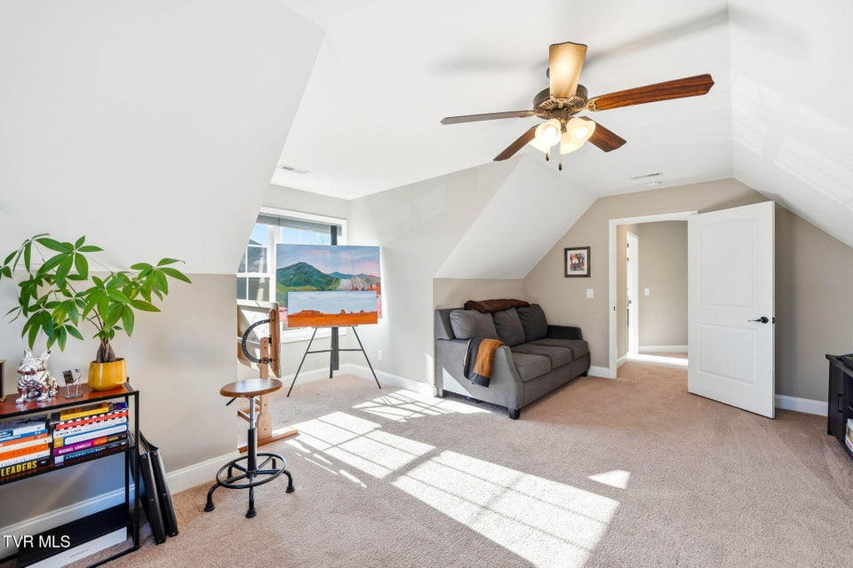 Photo #35: 241 Laurel Canyon