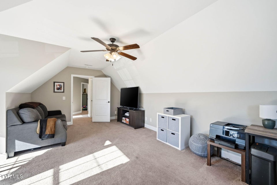 Photo #36: 241 Laurel Canyon