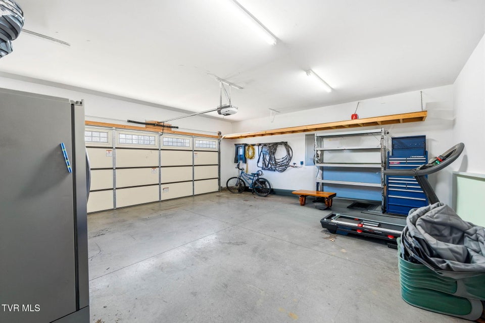 Photo #37: 241 Laurel Canyon