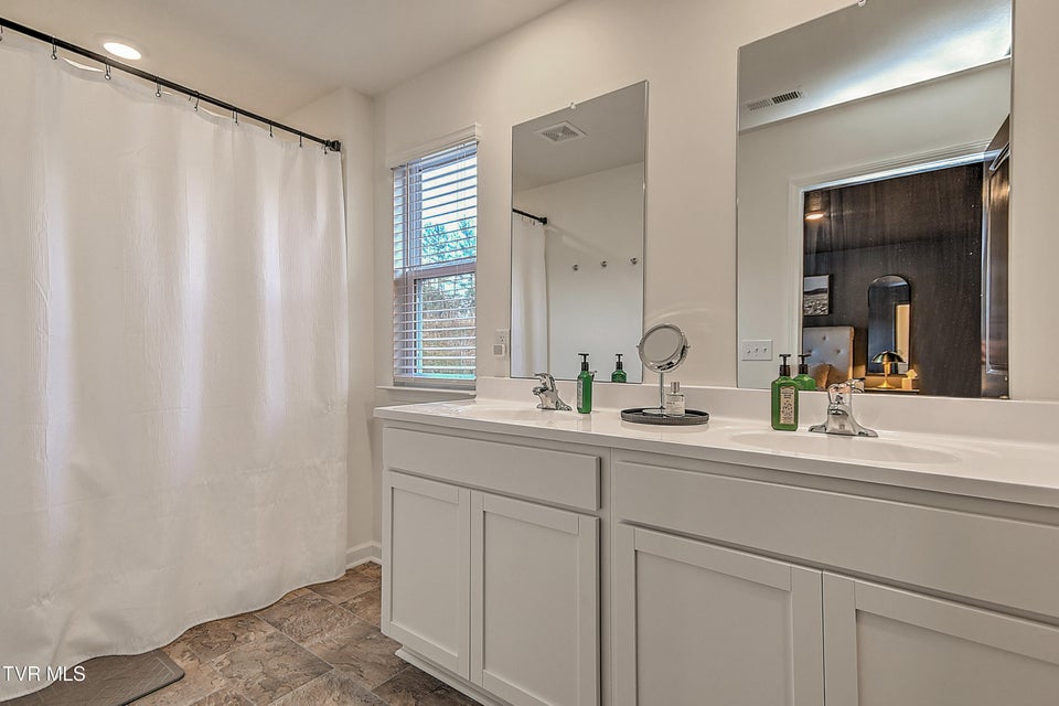 Photo #34: 148 Crawford Circle 