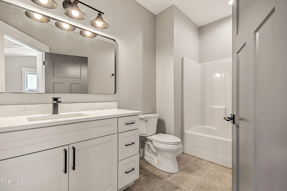 Photo #29: 140 Hulse Road