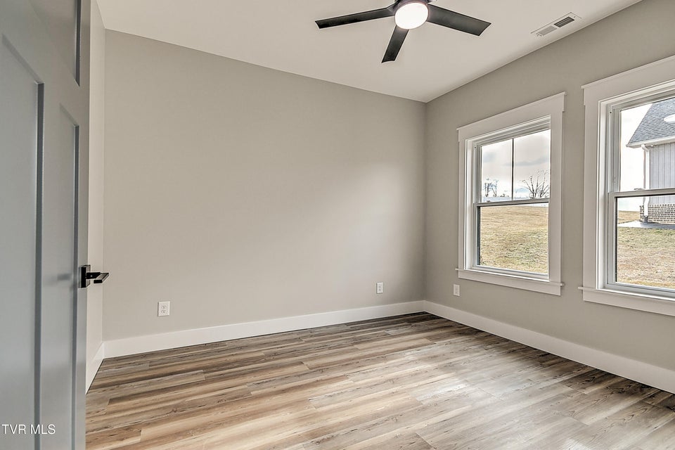 Photo #31: 140 Hulse Road