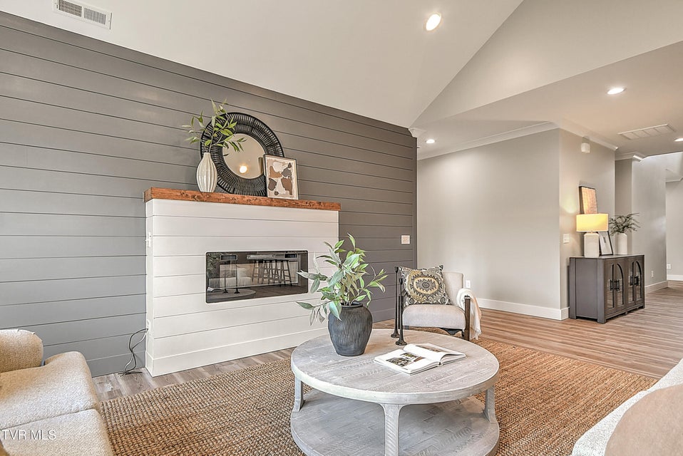 Photo #20: 140 Hulse Road