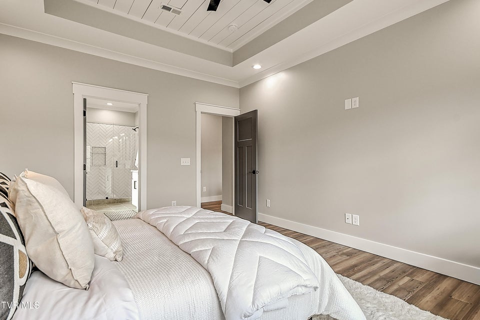 Photo #23: 140 Hulse Road