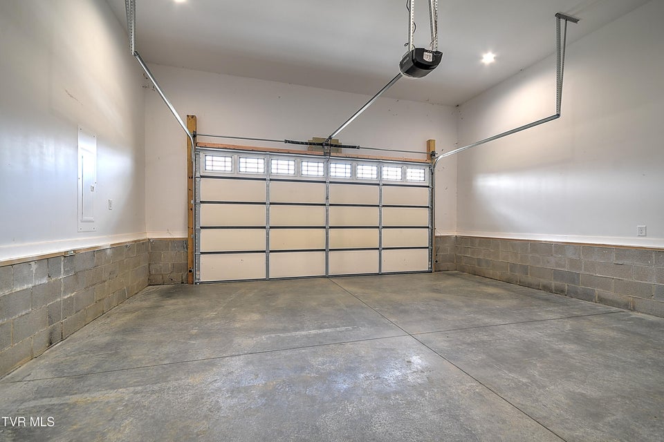 Photo #33: 140 Hulse Road