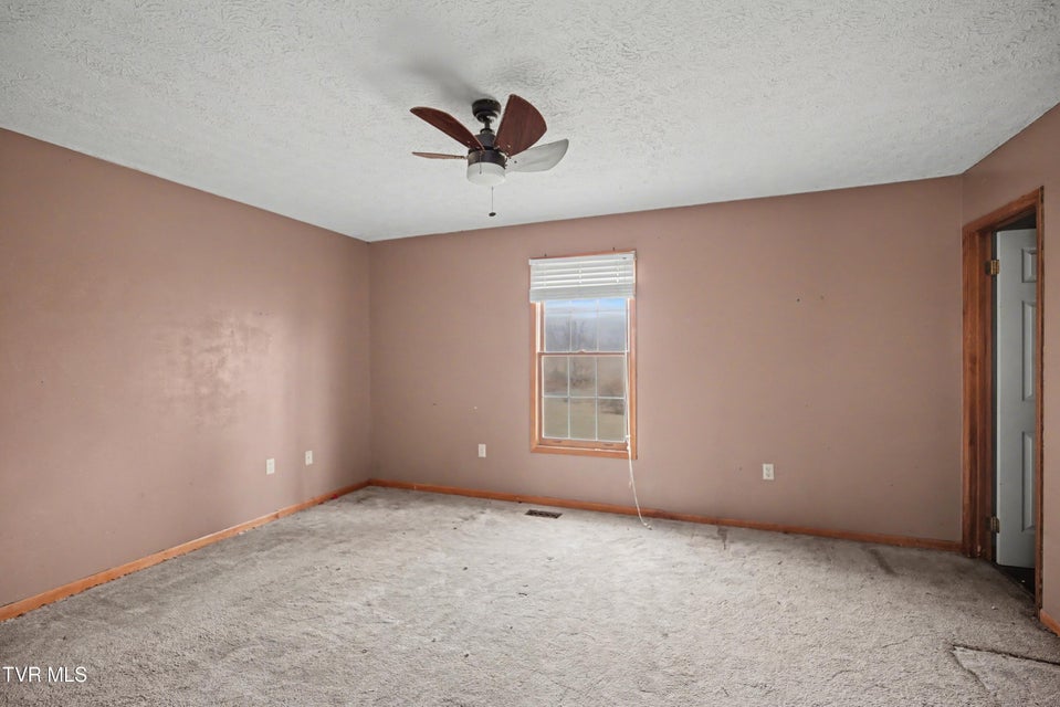 Photo #12: 112 Heritage 