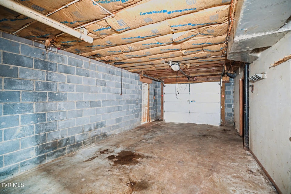 Photo #22: 112 Heritage 