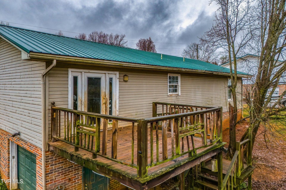 Photo #24: 112 Heritage 