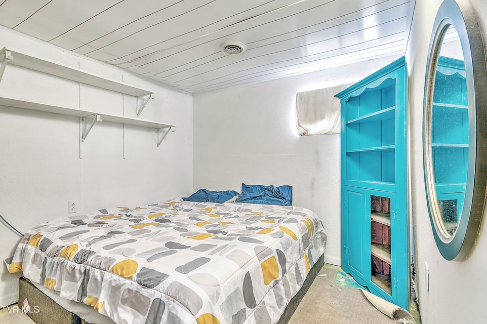 Photo #20: 788 Meadow View Road