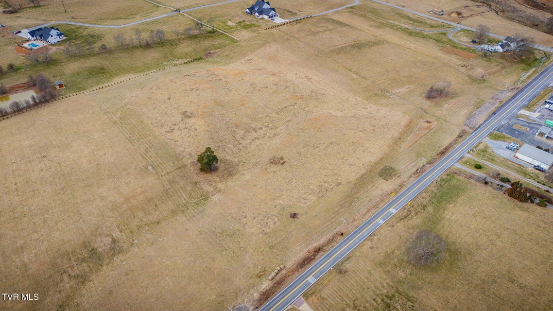 Photo #8: 1502 Highway 81 N 