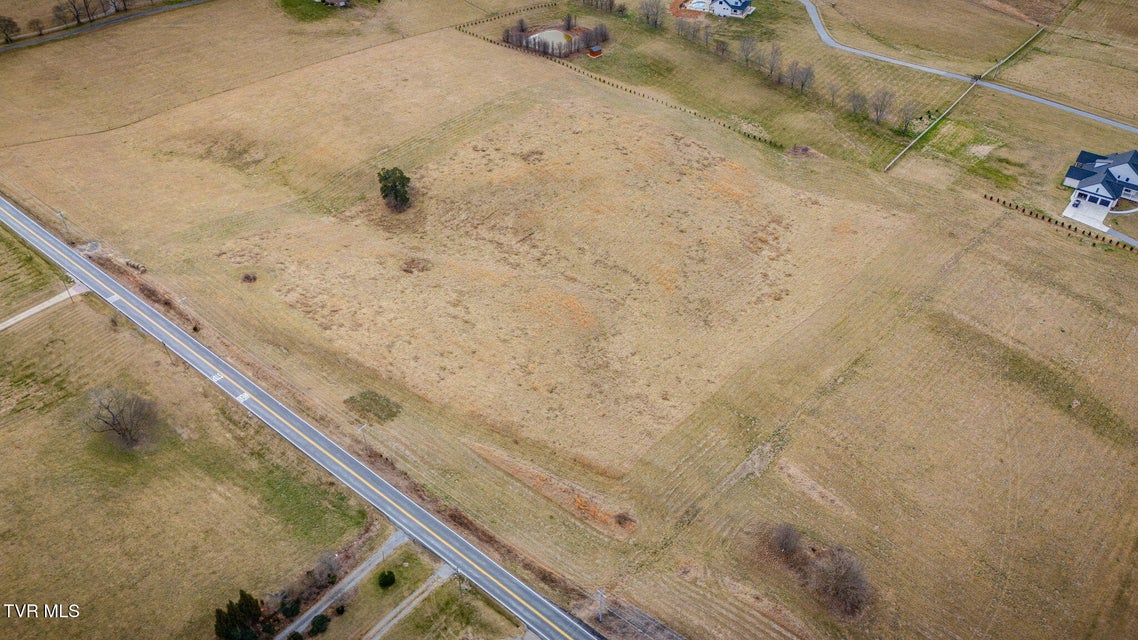 Photo #9: 1502 Highway 81 N 