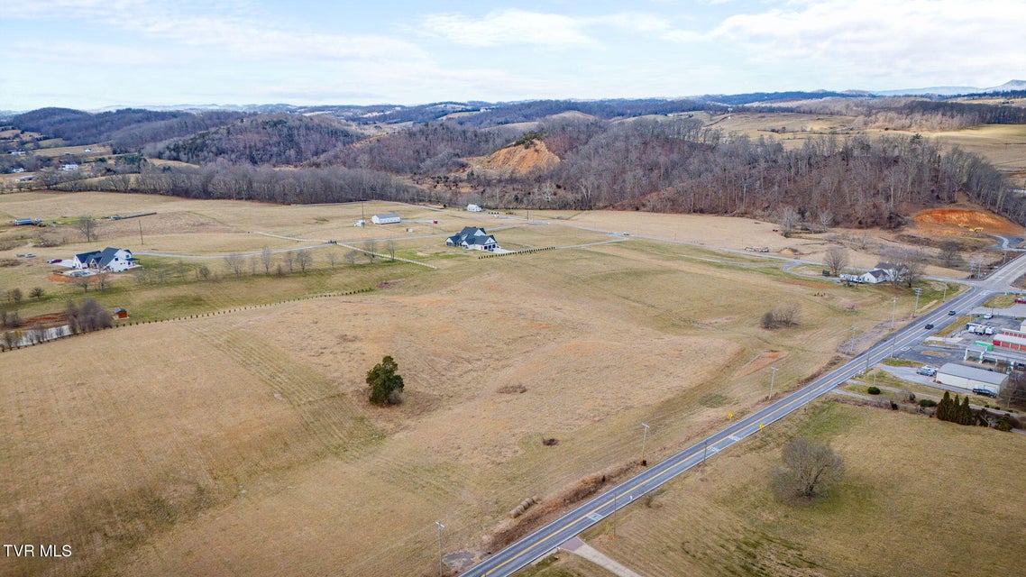 Photo #12: 1502 Highway 81 N 