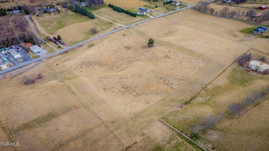 Photo #16: 1502 Highway 81 N 