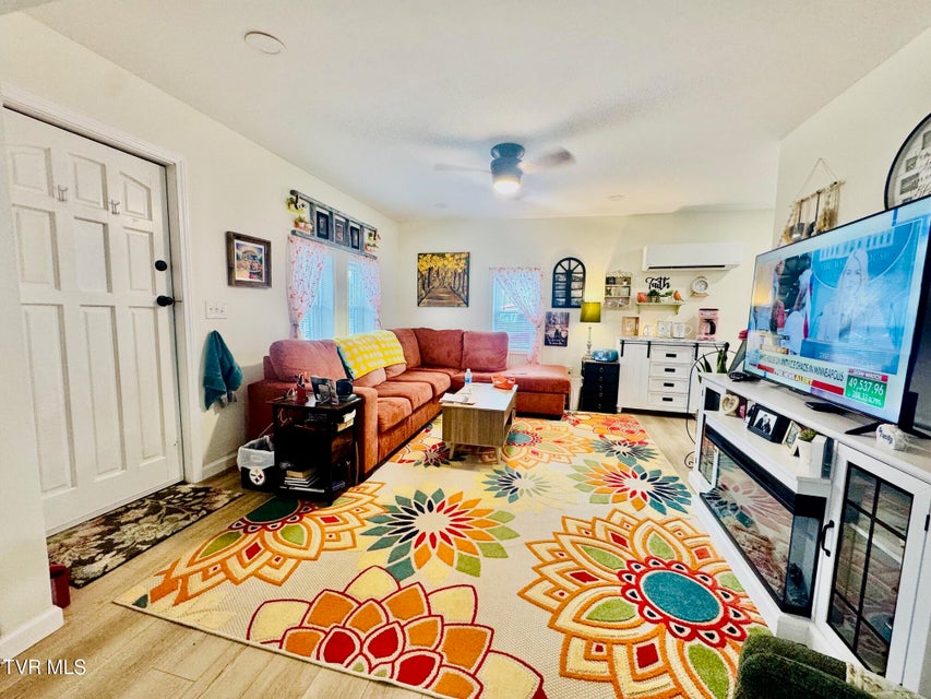 Photo #47: 1705 Millard Street