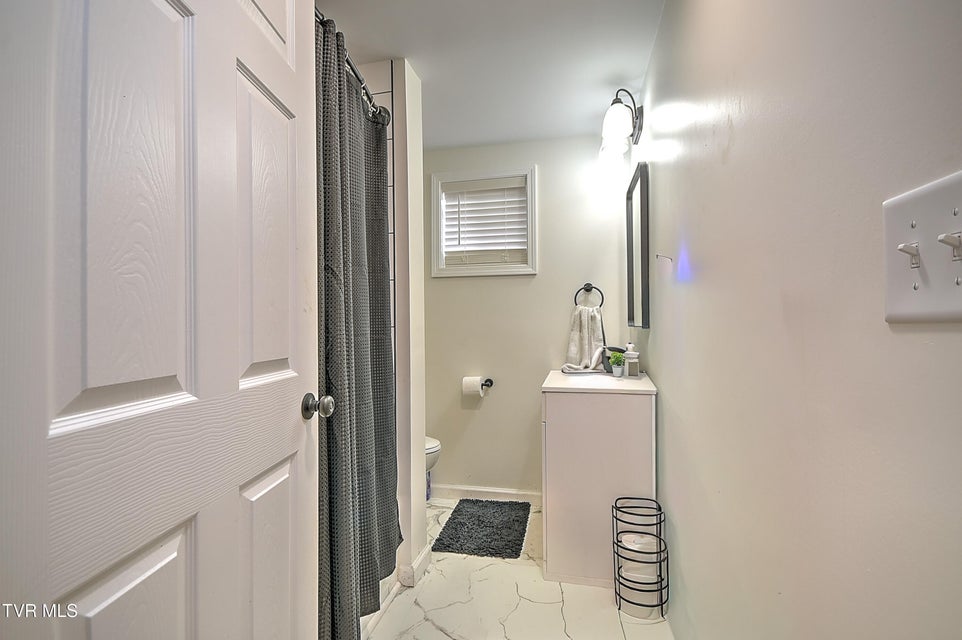 Photo #28: 127 Patrick Lane