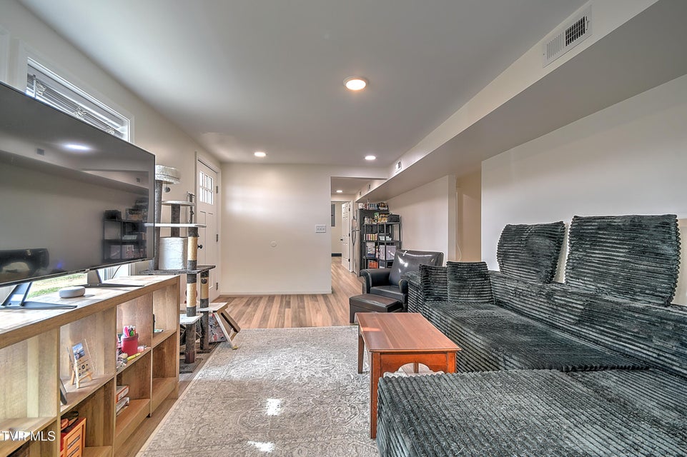 Photo #22: 127 Patrick Lane