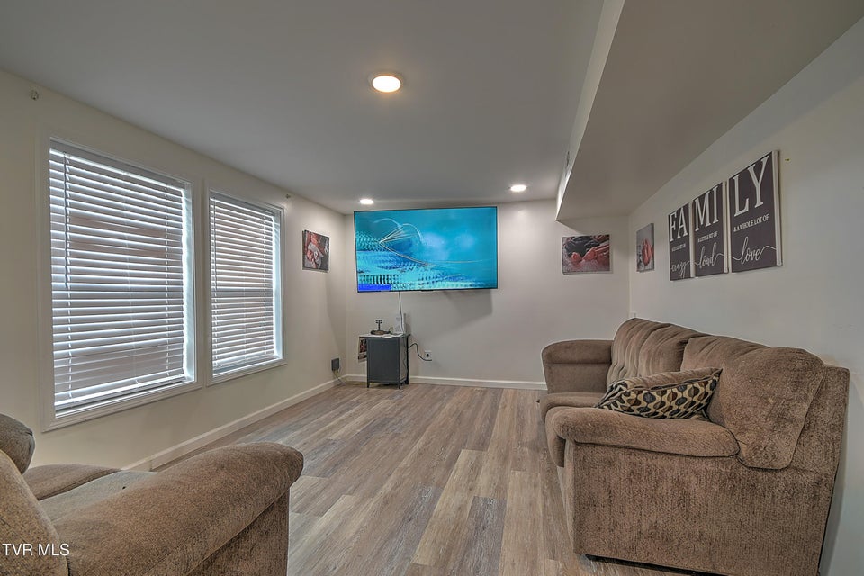 Photo #7: 127 Patrick Lane