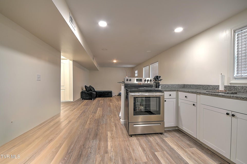 Photo #39: 127 Patrick Lane