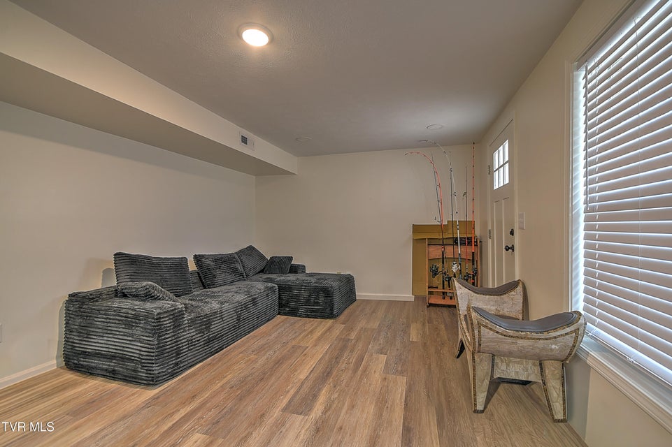 Photo #37: 127 Patrick Lane