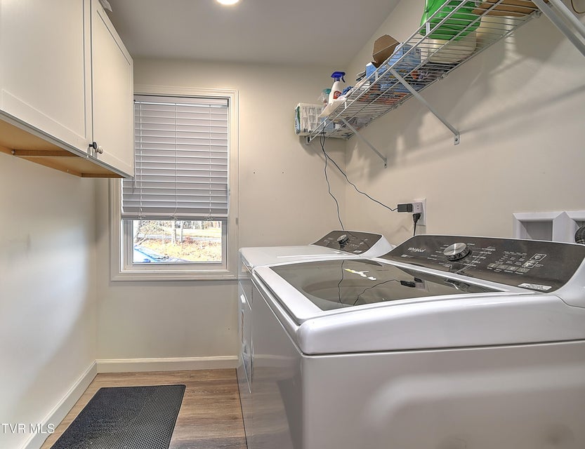 Photo #55: 127 Patrick Lane