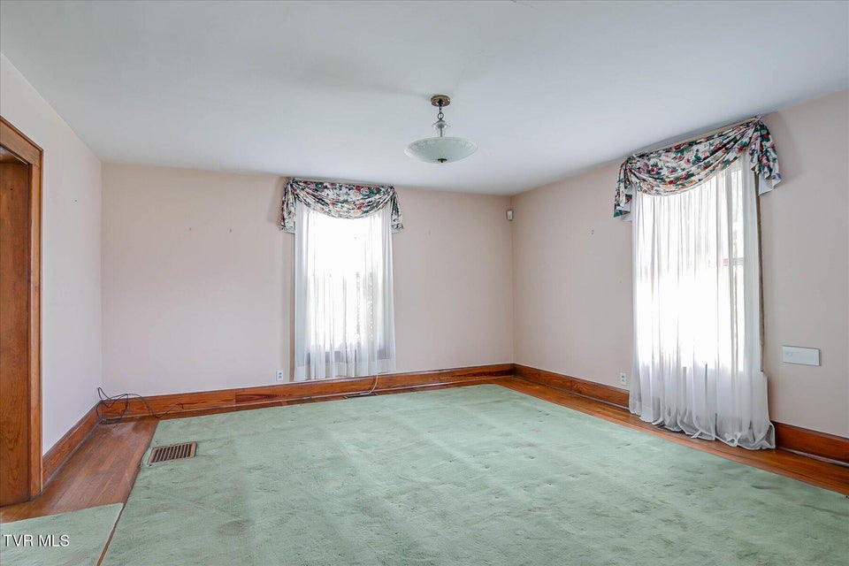 Photo #8: 454 Cedar Street