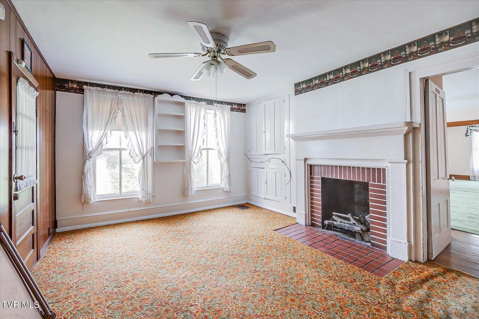 Photo #13: 454 Cedar Street