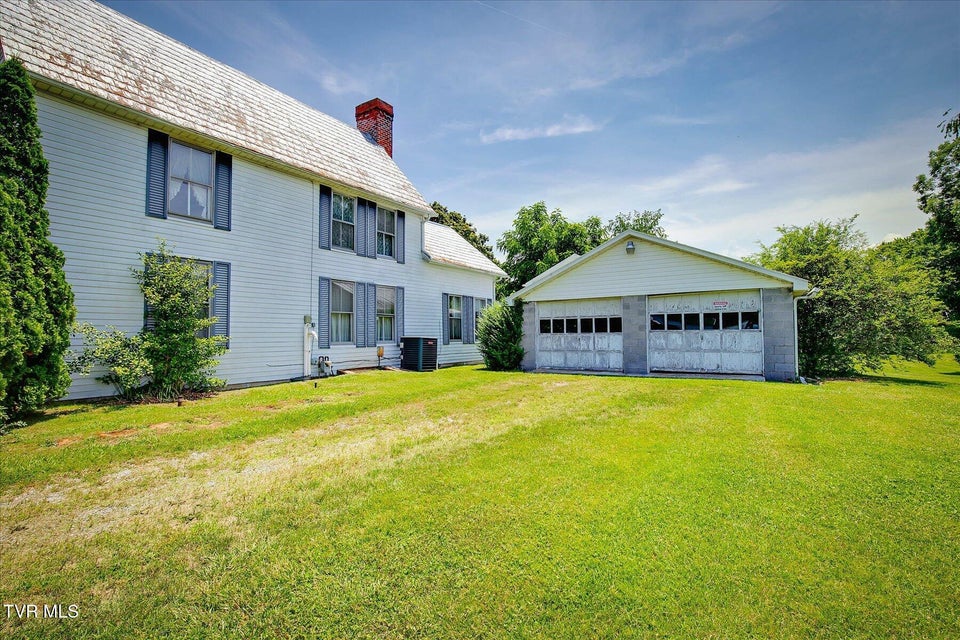 Photo #44: 454 Cedar Street