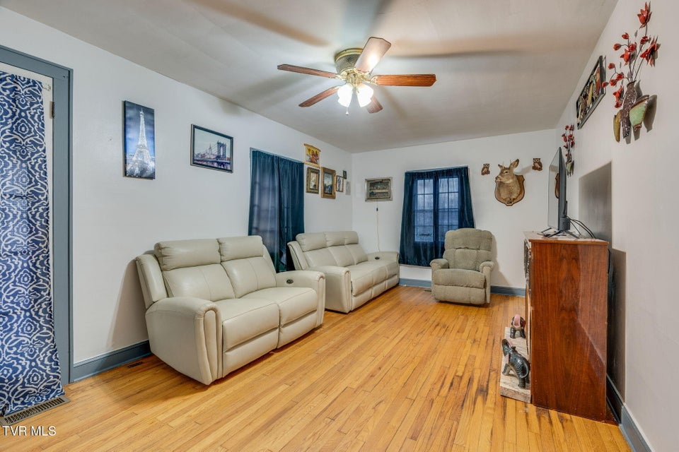 Photo #6: 2704 Fort Henry Drive