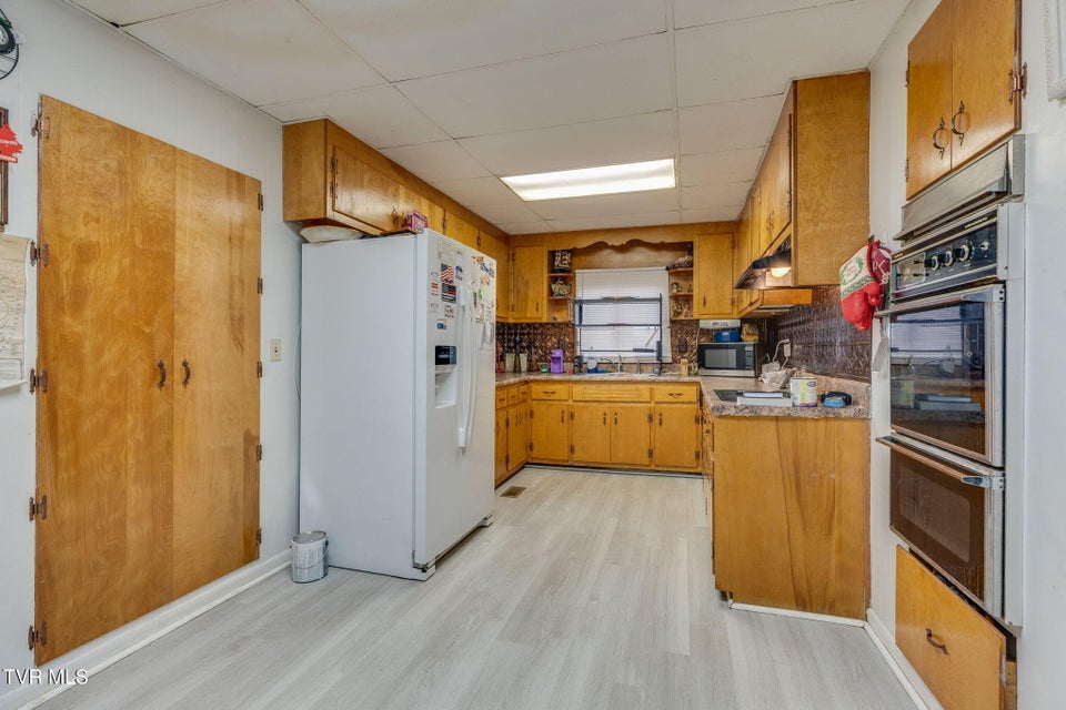 Photo #9: 2704 Fort Henry Drive