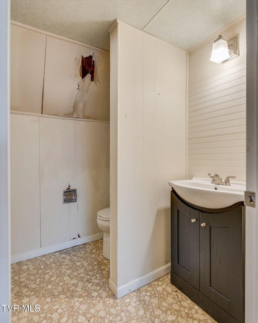 Photo #22: 2704 Fort Henry Drive