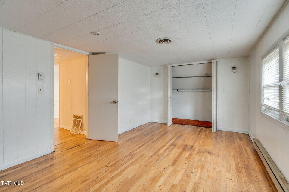 Photo #25: 2704 Fort Henry Drive