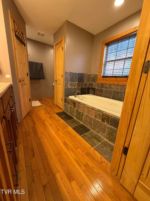 Photo #4: 1915 Dante Road